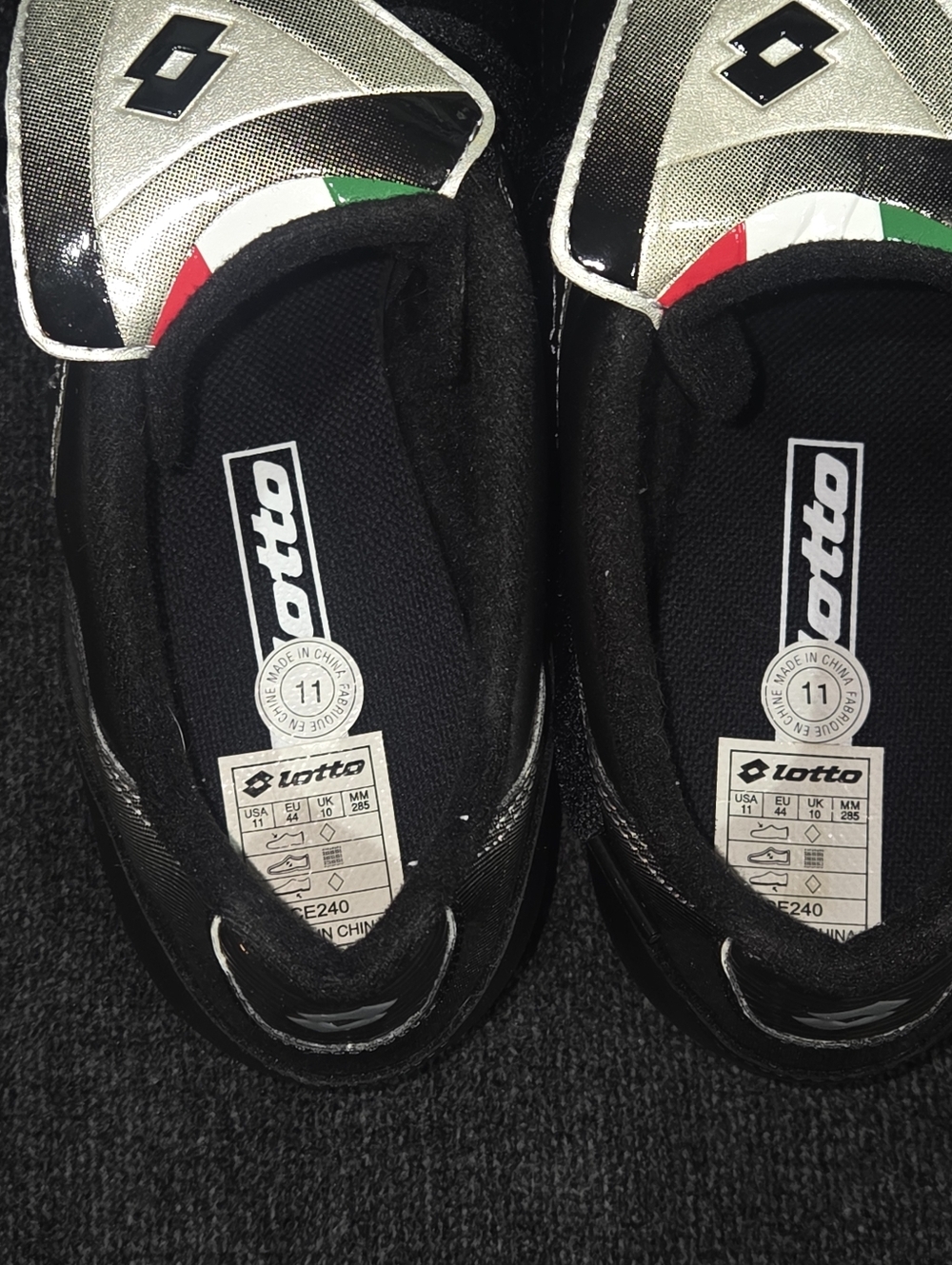 Men's size 11 Lotto soccer cleats in excellent condition - Picture 4 of 6